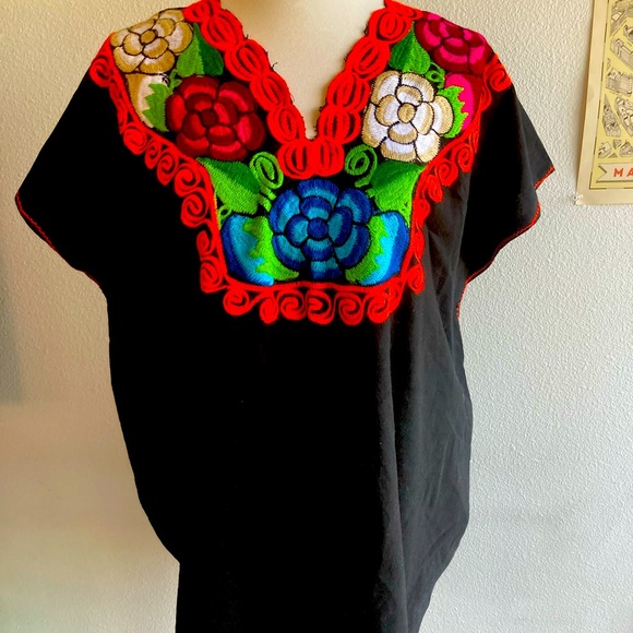 Mexican Embroidery dress - Picture 1 of 4